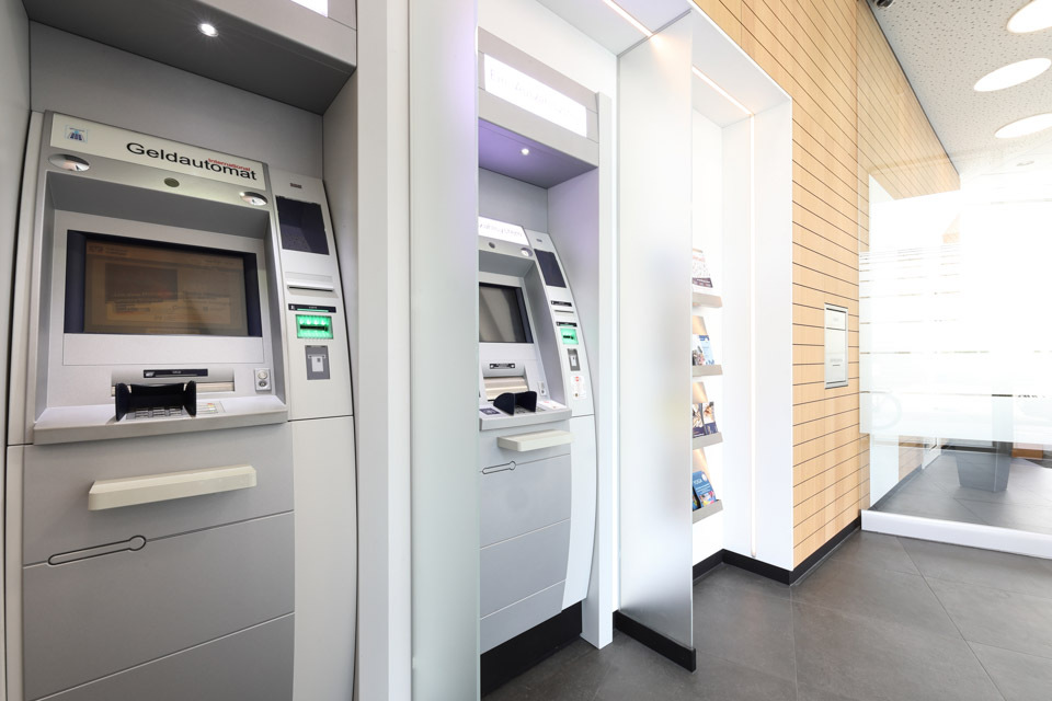 Volksbank Bankeinrichtung Innenausbau Schreiner