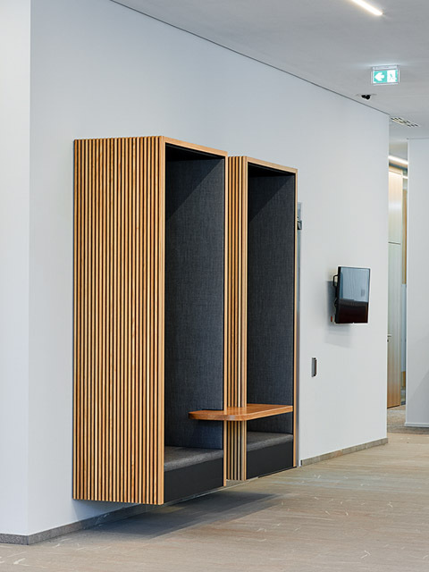 Sparkasse Muellheim Wartekabine